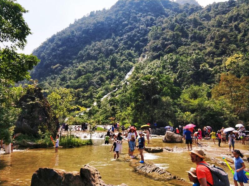 十月去香港迪士尼乐园旅游带什么东西