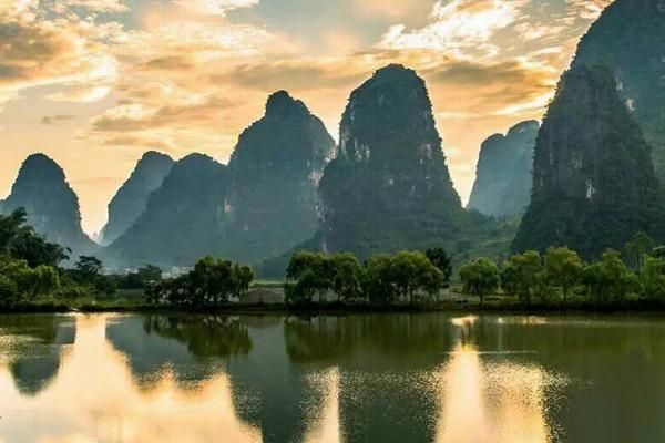 10月娄底穿衣指南_ 10月娄底穿什么衣服_ 10月娄底天气和温度