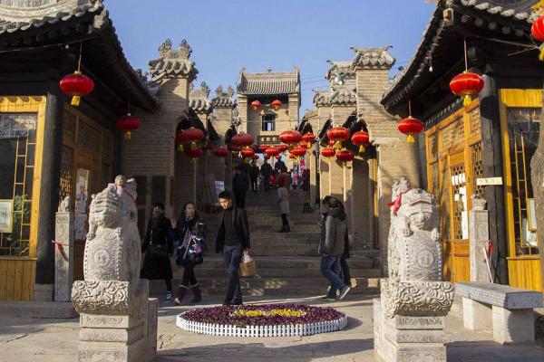 去凤凰古城公路旅行攻略？地址？如何到达